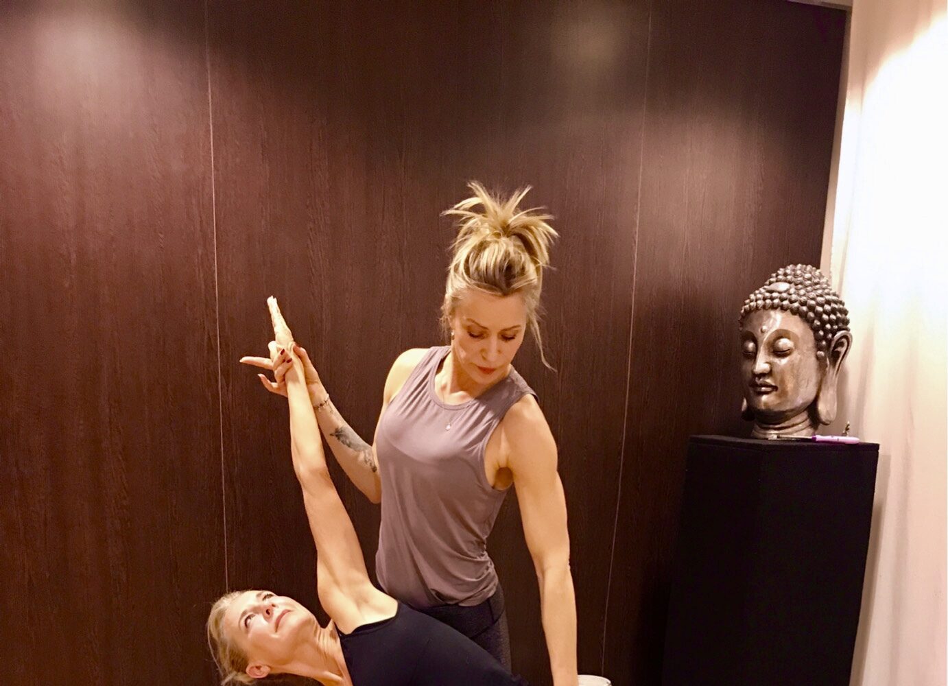 Yoga strafft meinen Körper und Geist