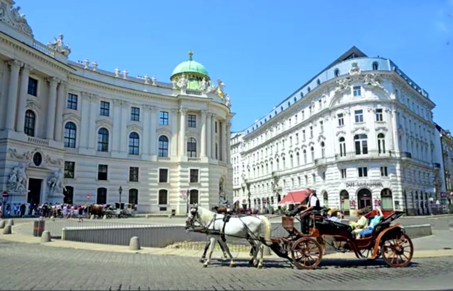 Blogpost über Wien und das Hotel Sacher von Bibi Horst