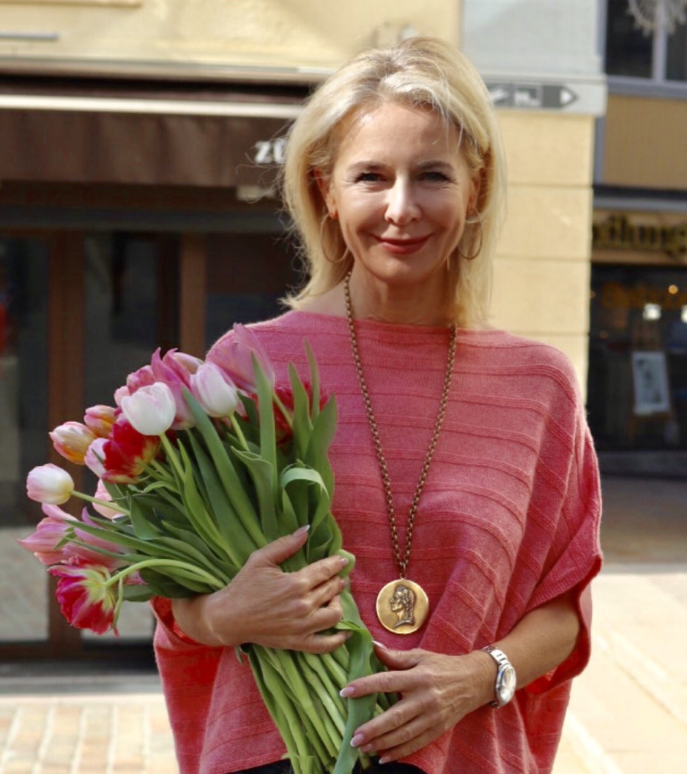 Bibi Horst erzählt plaudert über ihre Liebe zu Tulpen