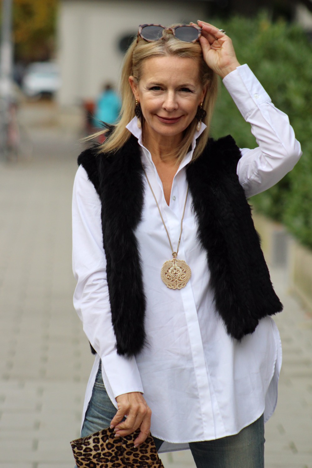 Bibi Horst verrät ihre Stylingtipps für weiße Blusen